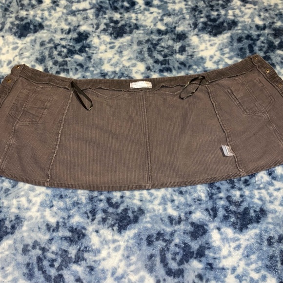 GUG Corduroy skirt size small - Picture 8 of 11